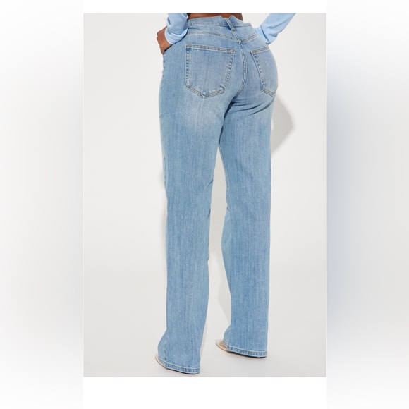 Be Authentic Slouchy Stretch Straight
Leg Jeans - Vintage Wash - Picture 2 of 6